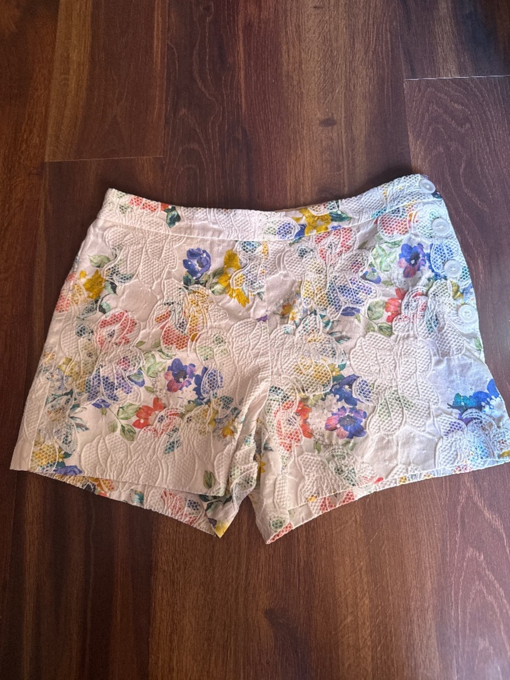 Elevenses Embroidered Floral Shorts Size 8